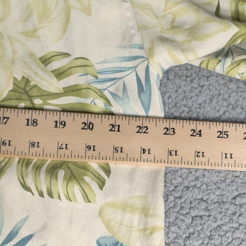 Tommy Bahama Shirt Mens Medium Tan Button Up Silk Hawaiian Floral Short Sleeve - Picture 6 of 6